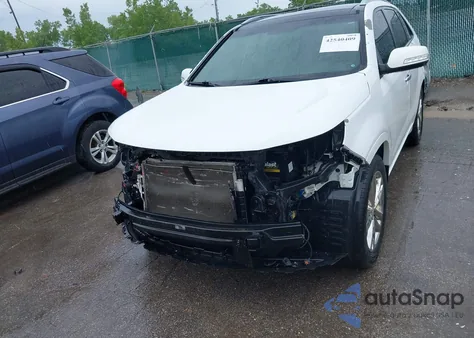 2014 Kia Sorento Limited V6 из США, поврежденный, VIN 5XYKW4A75EG444230